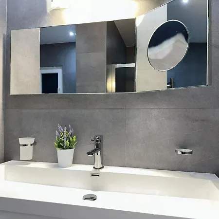Paceville Sandy With Jacuzzi & Free Parking Apartment *