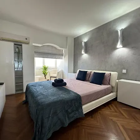 Paceville Sandy With Jacuzzi & Free Parking Apartmán Saint Julian's