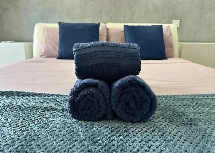 Paceville Sandy With Jacuzzi & Free Parking アパート Saint Julian's